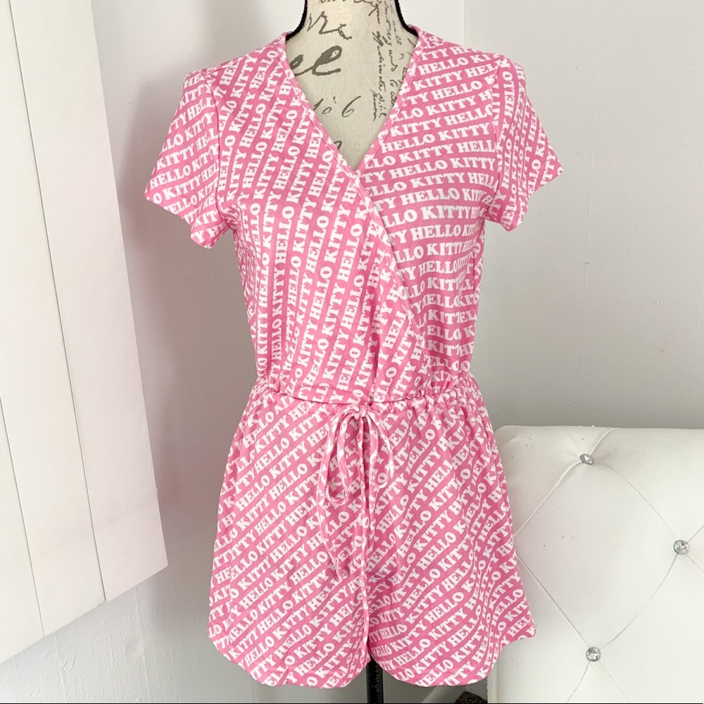 NEW Hello Kitty Light Pink White Graphic Super Soft Drawstring Waist Romper XS/S